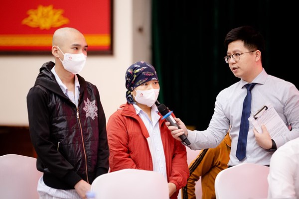 Những người sống nhờ nguồn máu hiến từ cộng đồng - Anh 1