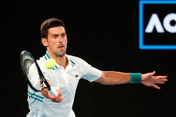 Úc chuẩn bị ra quyết định về visa của Djokovic - Anh 1