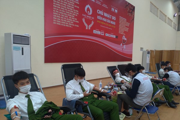 Bất cứ khi nào cũng là tinh thần cống hiến... - Anh 1