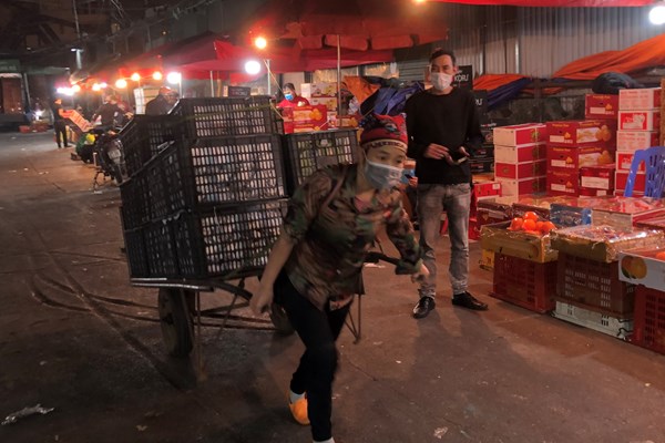 Mưu sinh trong những ngày cận Tết - Anh 2