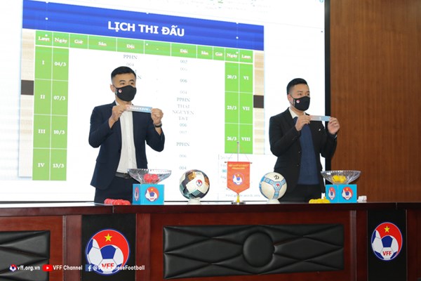 Bốc thăm, xếp lịch thi đấu các giải bóng đá đầu năm 2022 - Anh 1