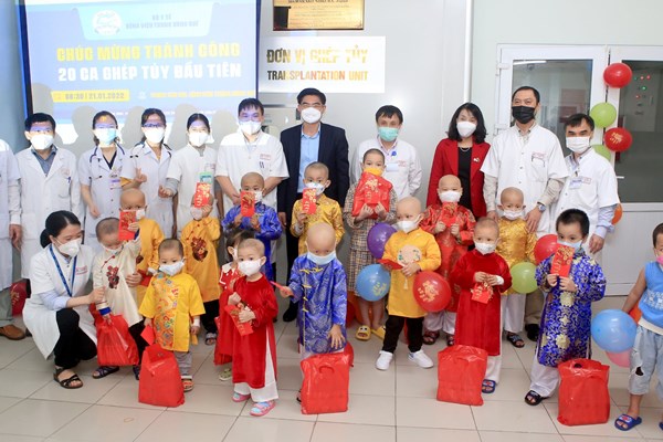 Bệnh viện Trung ương Huế ghép tế bào gốc thành công cho 20 bệnh nhi - Anh 2