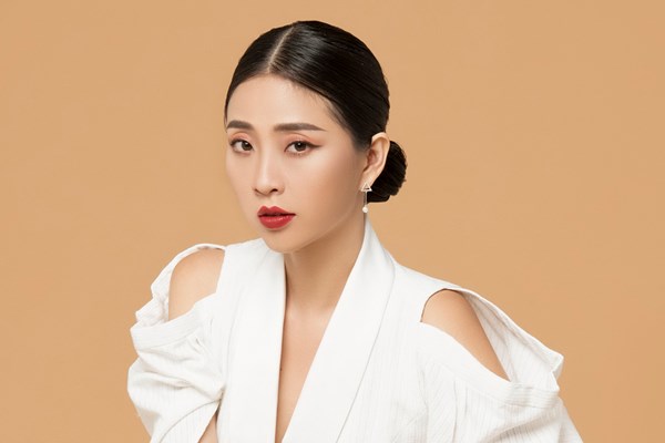 Mỹ nhân showbiz Việt cũng ngẫu hứng thi ca - Anh 4