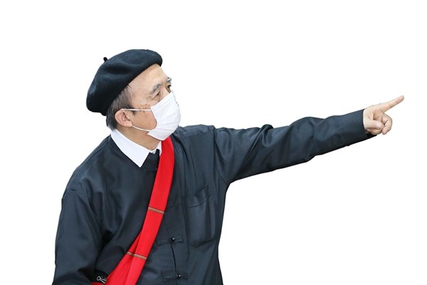 Đi gần hết cuộc đời để đắm say với Xòe - Anh 2