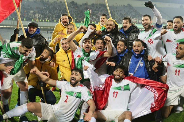 Xác định đội tuyển châu Á đầu tiên vượt qua Vòng loại World Cup 2022 - Anh 1