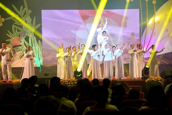 Hội An: Đầu Xuân tri ân, tôn vinh lực lượng tuyến đầu chống dịch - Anh 4