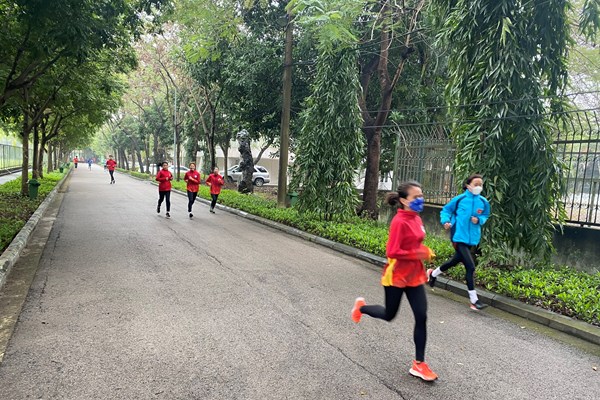 Điền kinh Việt Nam hăng say tập luyện những ngày đầu năm mới - Anh 3