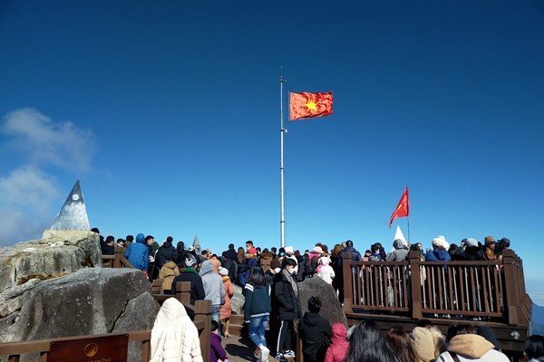 Du lịch Tết Nhâm Dần tăng cao: Tạo đà cho cả năm - Anh 1