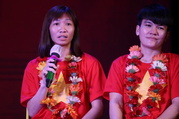 “Những cô gái kim cương” giao lưu cùng người hâm mộ TP.HCM - Anh 2