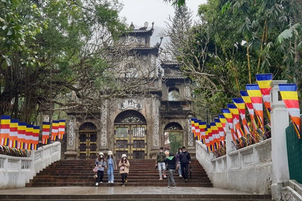 Chùa Hương sẵn sàng mở cửa trở lại - Anh 1