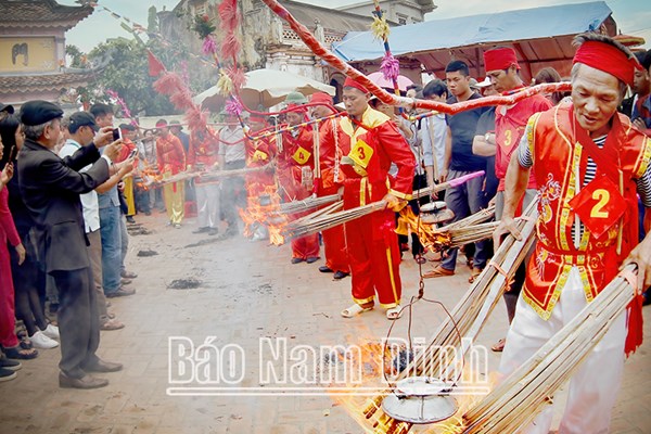 Nét đẹp văn hóa ẩm thực trong lễ hội xuân - Anh 1