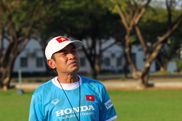 HLV tuyển U23 Việt Nam thận trọng trước U23 Singapore - Anh 2