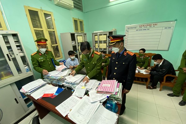 Bắt Giám đốc CDC Thừa Thiên Huế - Anh 2