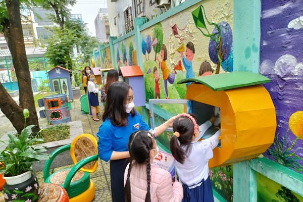 Thư viện hạnh phúc lan tỏa tình yêu đọc sách - Anh 1
