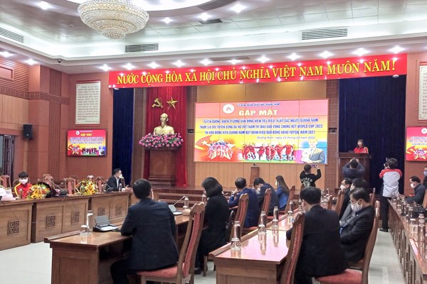 Khen thưởng 3 nữ tuyển thủ quốc gia, thủ môn đoạt Quả bóng vàng Futsal - Anh 1