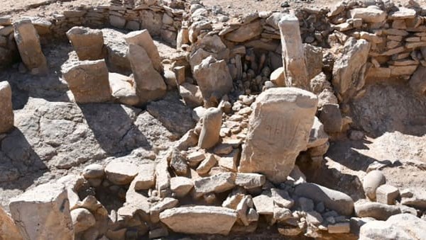 Phát hiện nhiều tác phẩm điêu khắc cổ tại sa mạc của Jordan - Anh 2
