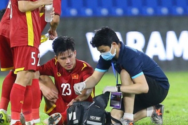 Ngày Thầy thuốc Việt Nam 27.2: Những chiến sĩ áo trắng sau thành công của đội tuyển nữ và U23 - Anh 1