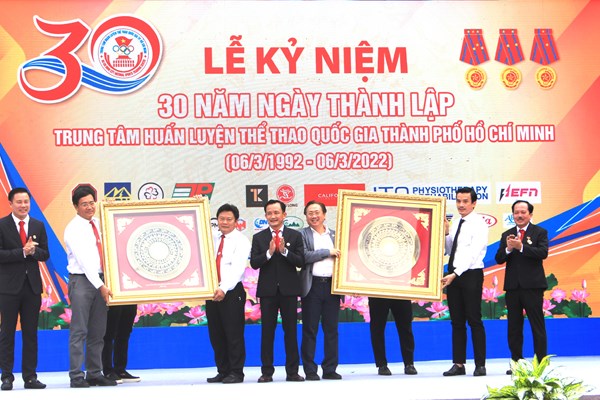 Trung tâm HLTT Quốc gia TP.HCM kỷ niệm 30 năm thành lập - Anh 3