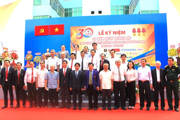 Trung tâm HLTT Quốc gia TP.HCM kỷ niệm 30 năm thành lập - Anh 4