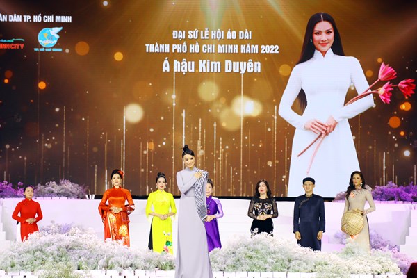 Quảng bá tiềm năng văn hóa và du lịch qua tà áo dài - Anh 7