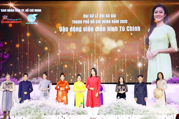 Quảng bá tiềm năng văn hóa và du lịch qua tà áo dài - Anh 9