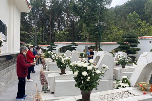 Ngày Quốc tế phụ nữ, về tri ân “10 đóa hoa Đồng Lộc” - Anh 3