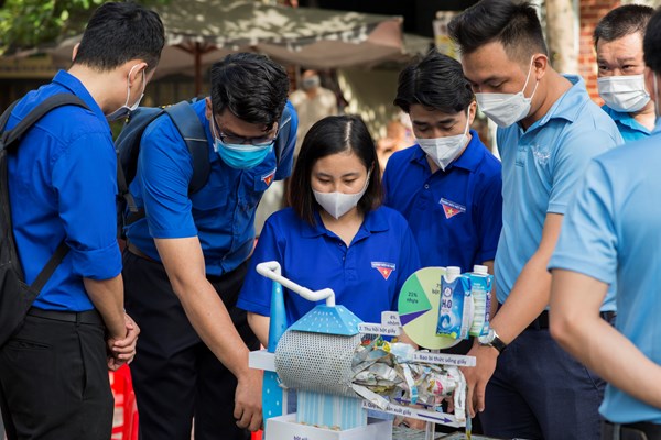 Ngày hội Khu phố Xanh- chung tay giảm thiểu tác động lên khí hậu - Anh 1