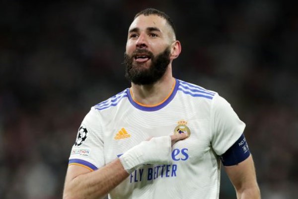 Lập hat-trick trong 17 phút, Benzema phá hàng loạt kỷ lục - Anh 1
