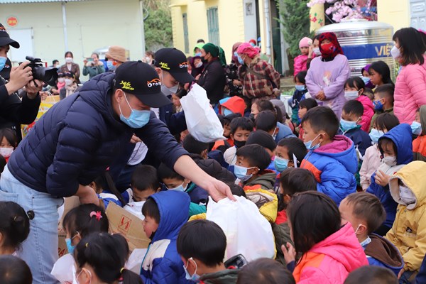 Chương trình Sưởi ấm bản cao 2021 tại huyện Mèo Vạc - Anh 3