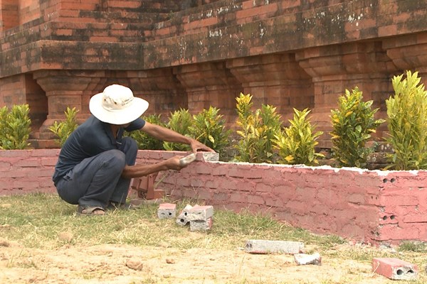 Dự án tu bổ, tôn tạo di tích quốc gia tháp Bánh Ít (Bình Định): Chủ đầu tư xin tiếp thu và rút kinh nghiệm sâu sắc - Anh 1