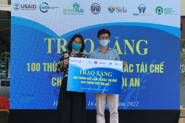 Tặng “Ngôi nhà xanh” cho các thôn, khối phố ở Hội An - Anh 1