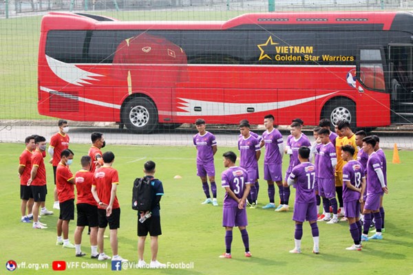 Tuyển U23 Việt Nam bắt đầu tập luyện, chuẩn bị cho SEA Games 31 và giải châu Á - Anh 1