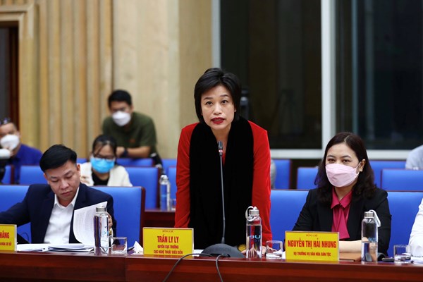 Bộ trưởng Nguyễn Văn Hùng: Nghệ An cần chú ý nhiều hơn đến giá trị văn hóa quê hương, con người xứ Nghệ - Anh 9