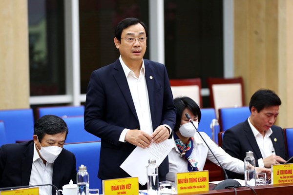 Bộ trưởng Nguyễn Văn Hùng: Nghệ An cần chú ý nhiều hơn đến giá trị văn hóa quê hương, con người xứ Nghệ - Anh 6