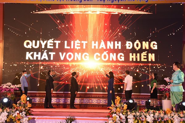 Liên hoan Diễn xướng dân gian văn hóa các dân tộc khu vực Trường Sơn – Tây Nguyên mở rộng lần thứ III: Nơi gặp gỡ của những sắc màu văn hóa - Anh 1