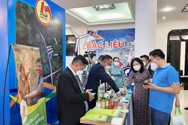 Đưa du lịch Việt Nam trở thành lựa chọn hàng đầu thời kỳ hậu Covid-19 - Anh 4