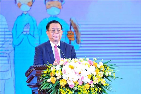 Thầy thuốc trẻ lan tỏa nhiệt huyết trên mặt trận phòng, chống dịch Covid-19 - Anh 2