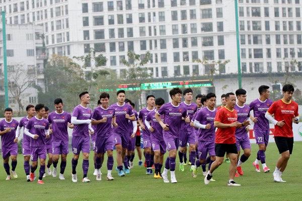 Chờ “Những chiến binh sao vàng” vượt khó - Anh 1