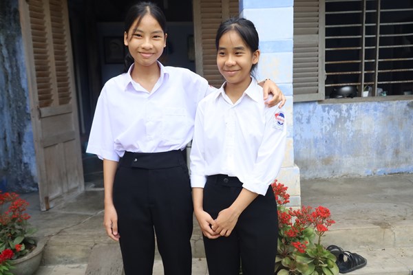 Nghị lực vượt khó của hai học sinh nghèo - Anh 1