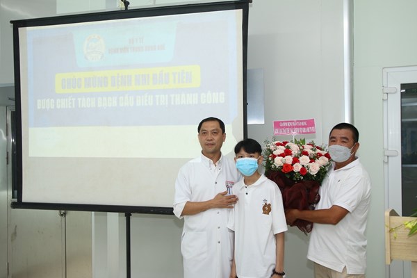 Thực hiện thành công ca gạn tách bạch cầu ở trẻ em đầu tiên tại khu vực miền Trung - Tây Nguyên - Anh 1