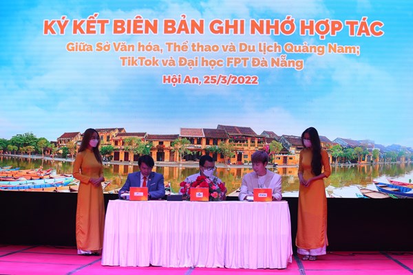 Phát động chiến dịch #HelloQuangNam - Anh 1