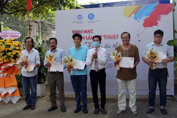 Khai mạc triển lãm mỹ thuật 