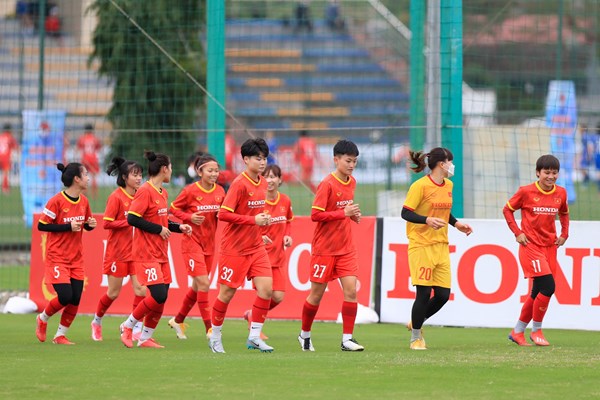 Tuyển nữ Việt Nam tập huấn ở Hàn Quốc, chuẩn bị cho SEA Games 31 - Anh 1