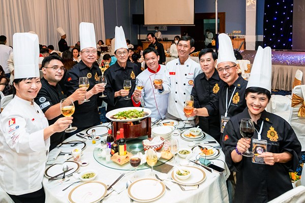 Nâng cao kỹ năng nghề cho các đầu bếp trẻ - Anh 1