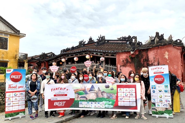 Sau mở cửa, nhiều đoàn khách quốc tế đã đến Quảng Nam - Anh 5