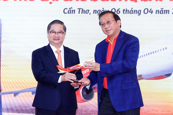 Vietjet công bố khai thác 10 đường bay đến và đi từ Cần Thơ - Anh 3