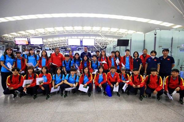 Tuyển nữ Việt Nam sang Hàn Quốc tập huấn với 26 cầu thủ - Anh 1