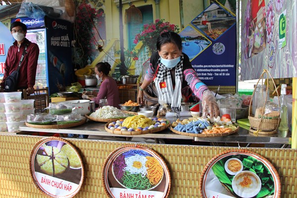 Gần 100 món bánh được giới thiệu tại Hội thi Bánh dân gian năm 2022 - Anh 5