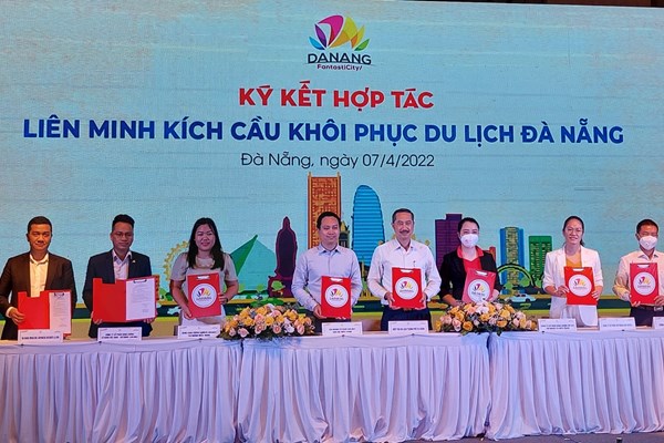 Đà Nẵng liên kết các địa phương quảng bá, kích cầu du lịch - Anh 1