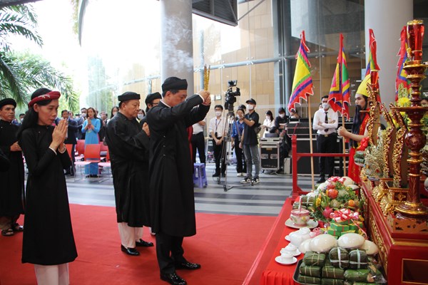 Lễ dâng hương Quốc Tổ Vua Hùng “Hào khí Văn Lang” - Anh 4